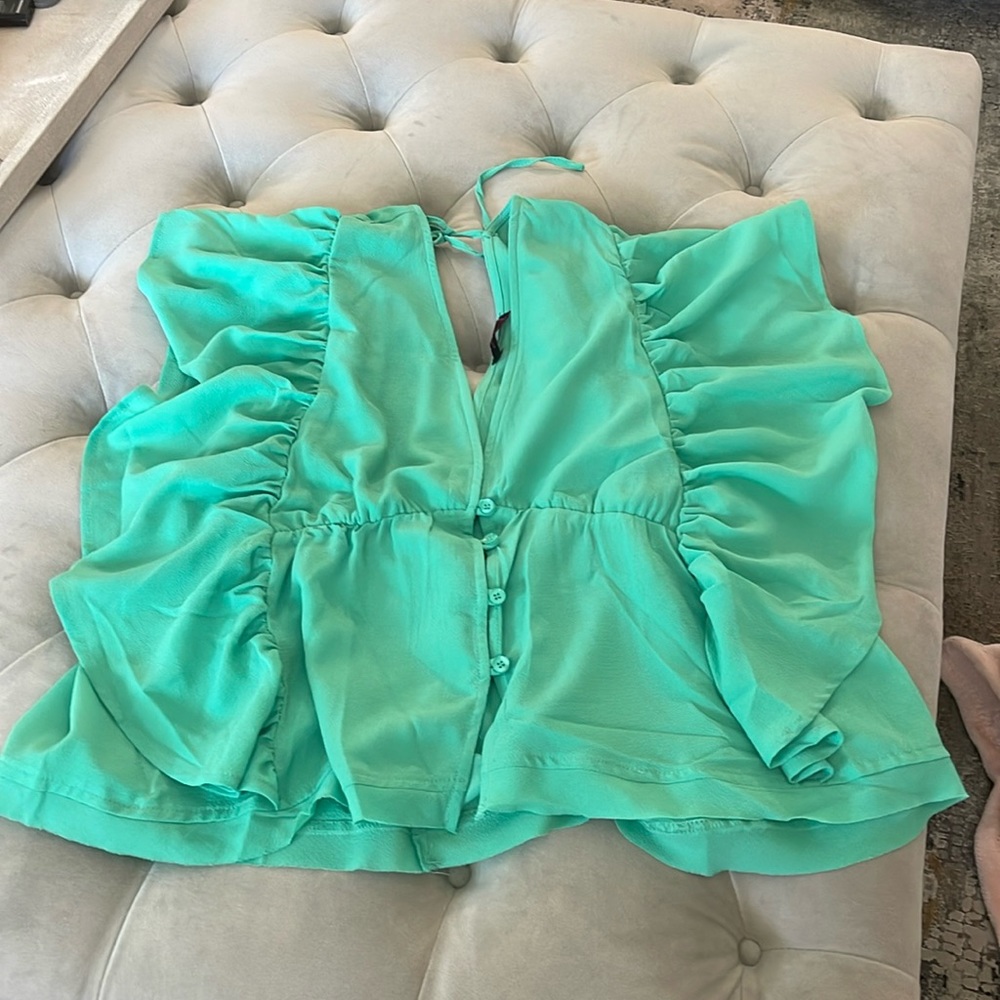 green shirt, seldomly worn